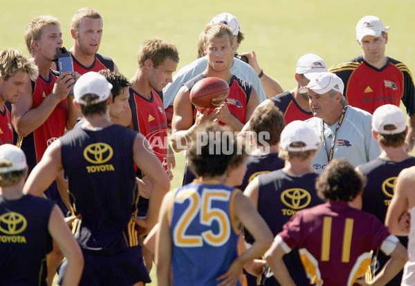 AFL 2006 Media - 2006 Adelaide Crows Community Camp - A-437305