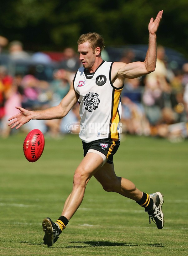 AFL Media - 2006 Richmond AFL Community Camp - A-443821
