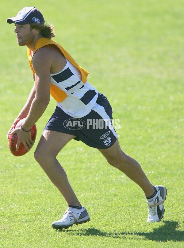 AFL Media - 2006 Geelong AFL Community Camp - A-452337