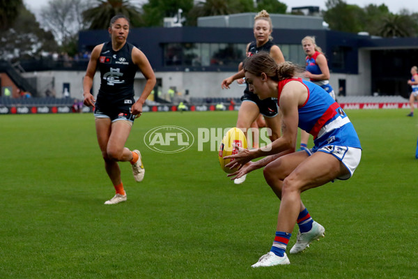 AFLW 2022 S7 Round 10 - Carlton v Western Bulldogs - A-458830