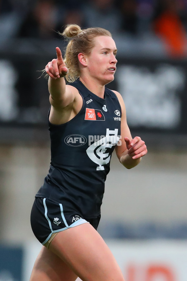 AFLW 2022 S7 Round 10 - Carlton v Western Bulldogs - A-463415