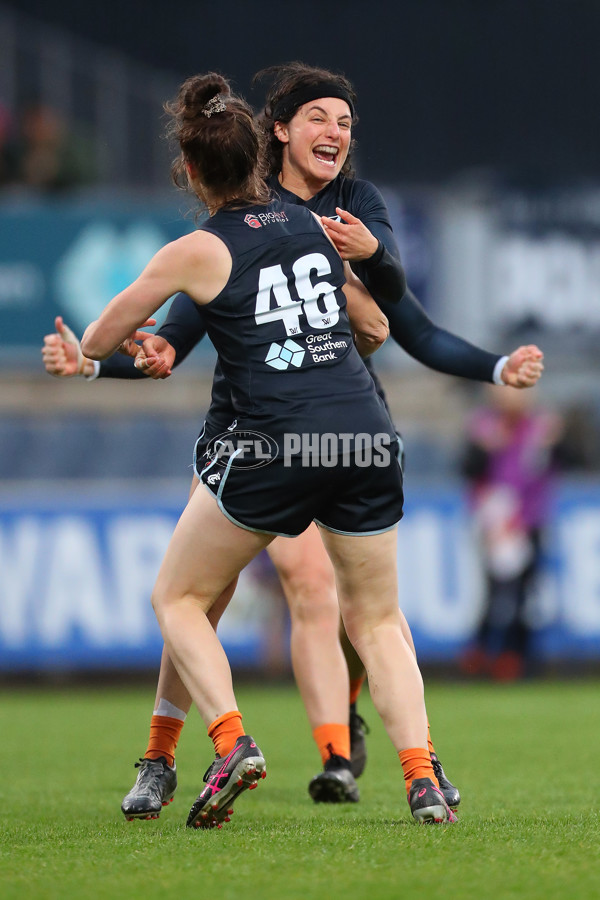AFLW 2022 S7 Round 10 - Carlton v Western Bulldogs - A-463443