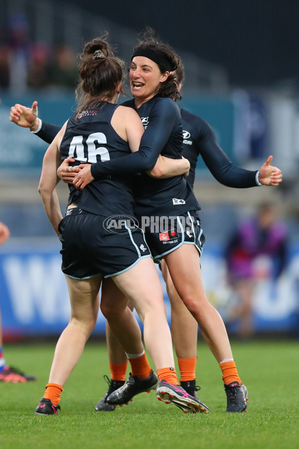 AFLW 2022 S7 Round 10 - Carlton v Western Bulldogs - A-468339