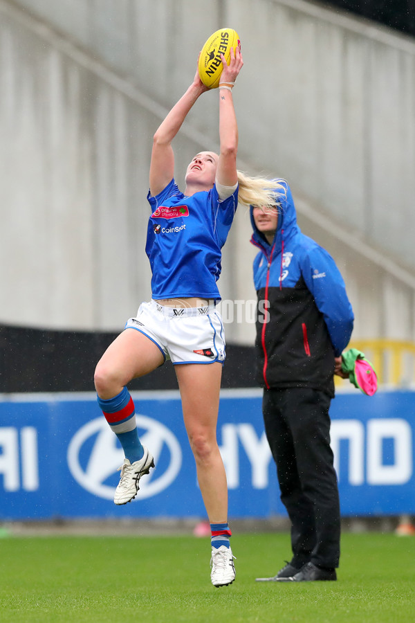 AFLW 2022 S7 Round 10 - Carlton v Western Bulldogs - A-473438