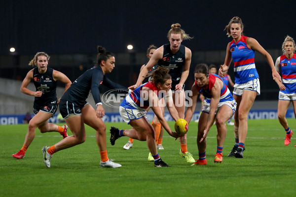 AFLW 2022 S7 Round 10 - Carlton v Western Bulldogs - A-473465