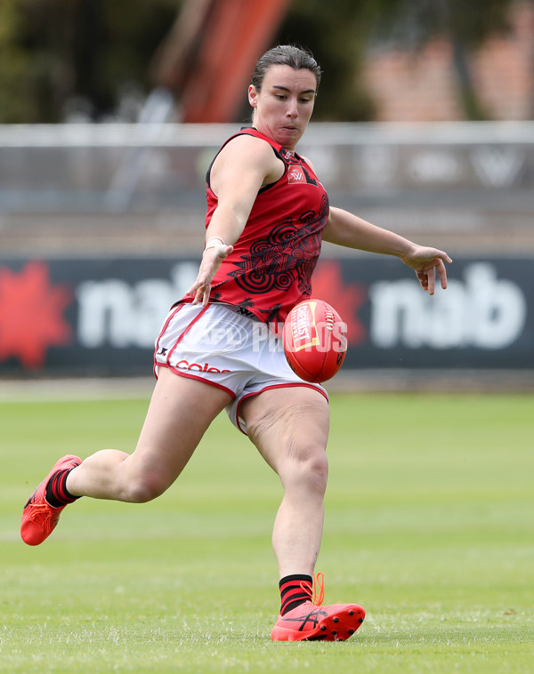 AFLW 2022 S7 Round 10 - Port Adelaide v Essendon - A-481295