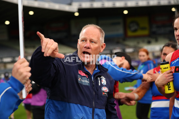 AFLW 2022 S7 Round 10 - Carlton v Western Bulldogs - A-481318