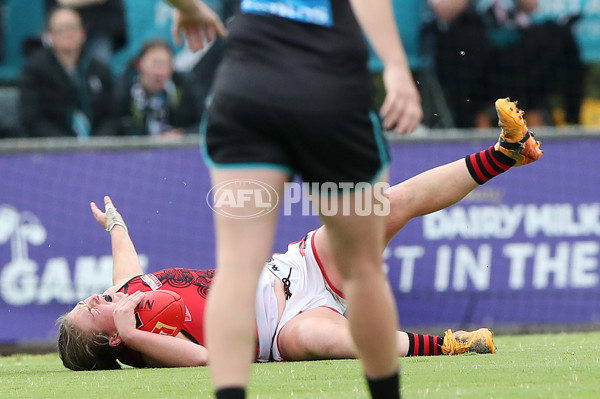 AFLW 2022 S7 Round 10 - Port Adelaide v Essendon - A-482177