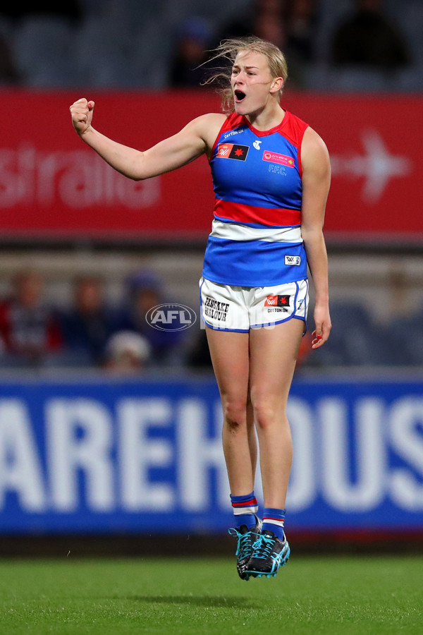 AFLW 2022 S7 Round 10 - Carlton v Western Bulldogs - A-483734
