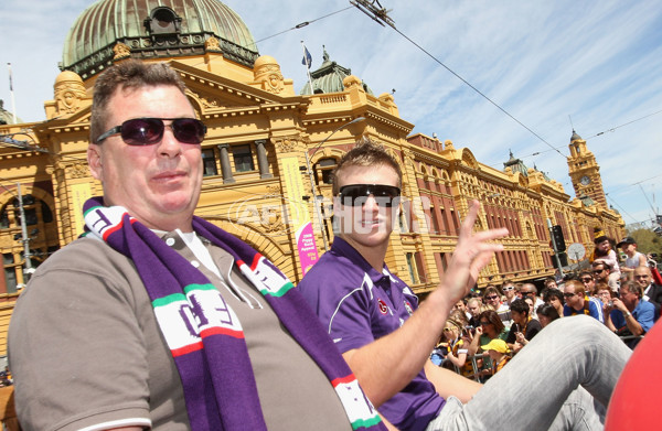 AFL 2008 Media - Grand Final Parade 260908 - 160599