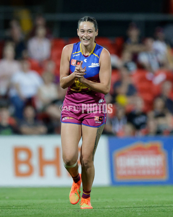 AFLW 2022 S7 Round 10 - Brisbane v Collingwood - A-489824