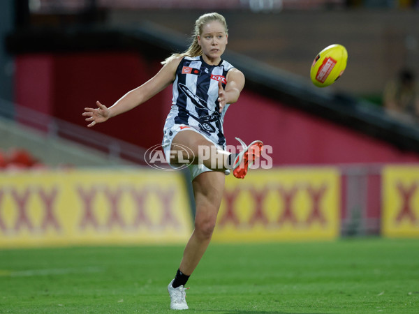 AFLW 2022 S7 Round 10 - Brisbane v Collingwood - A-489828