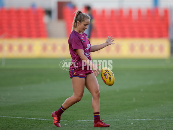 AFLW 2022 S7 Round 10 - Brisbane v Collingwood - A-489835