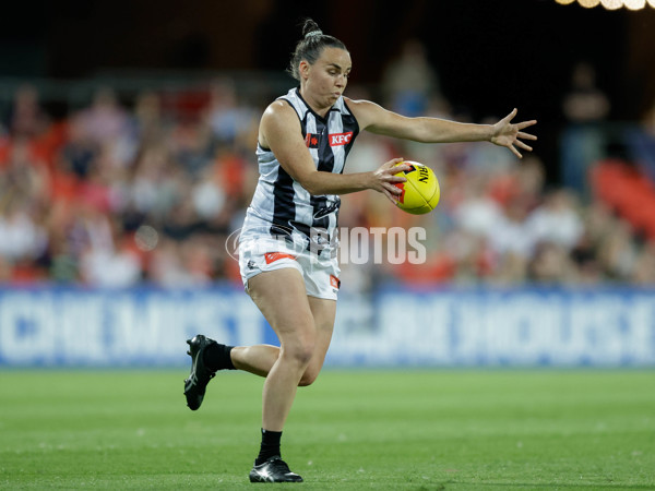 AFLW 2022 S7 Round 10 - Brisbane v Collingwood - A-491273