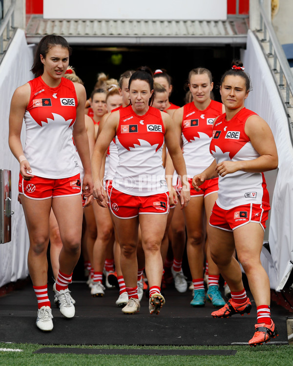 AFLW 2022 S7 Round 10 - Geelong v Sydney - A-491361