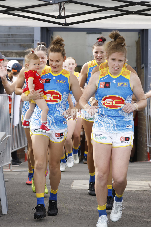 AFLW 2022 S7 Round 10 - GWS v Gold Coast - A-496072