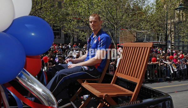 AFL 2008 Media - Grand Final Parade 260908 - 160627