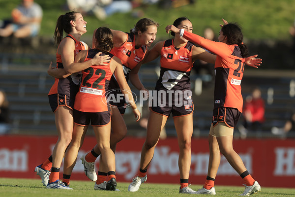 AFLW 2022 S7 Round 10 - GWS v Gold Coast - A-497048
