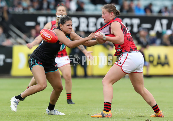 AFLW 2022 S7 Round 10 - Port Adelaide v Essendon - A-499897