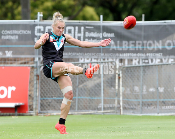 AFLW 2022 S7 Round 10 - Port Adelaide v Essendon - A-499904
