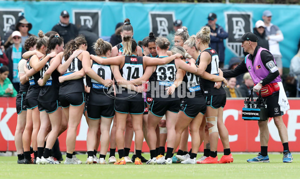AFLW 2022 S7 Round 10 - Port Adelaide v Essendon - A-499917