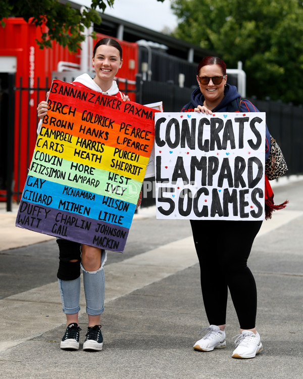 AFLW 2022 S7 Round 10 - Melbourne v West Coast - A-501357