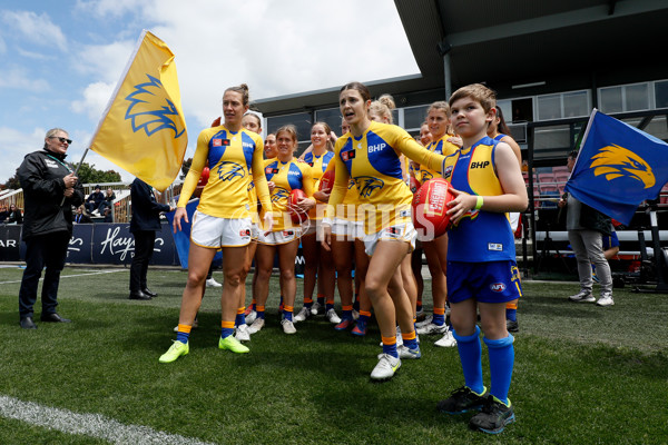 AFLW 2022 S7 Round 10 - Melbourne v West Coast - A-503788