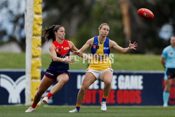 AFLW 2022 S7 Round 10 - Melbourne v West Coast - A-507528
