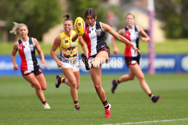 AFLW 2022 S7 Round 10 - St Kilda v Adelaide - A-507558