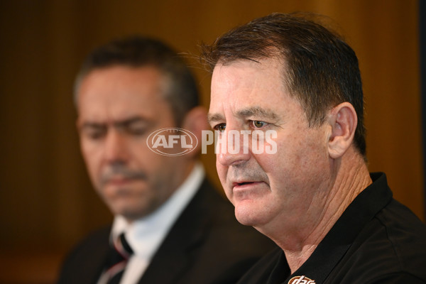 AFL 2022 Media - St Kilda Media Opportunity - A-512895