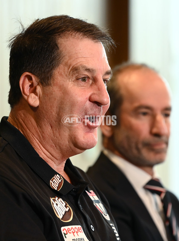 AFL 2022 Media - St Kilda Media Opportunity - A-512905
