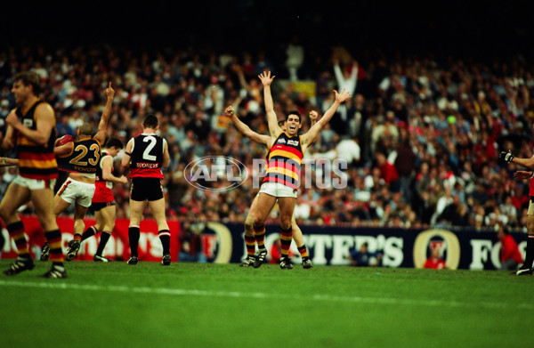 1997 AFL Grand Final - Adelaide v St Kilda - 21037