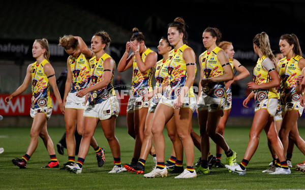 AFLW 2022 S7 Second Qualifying Final - Melbourne v Adelaide - A-516713