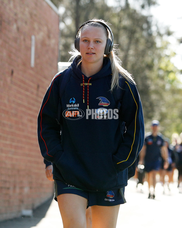 AFLW 2022 S7 Second Qualifying Final - Melbourne v Adelaide - A-518169