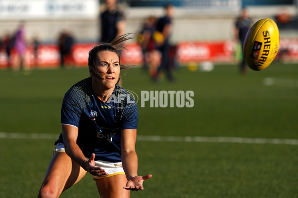 AFLW 2022 S7 Second Qualifying Final - Melbourne v Adelaide - A-518173