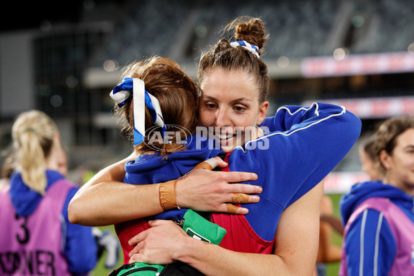 AFLW 2022 S7 First Elimination Final - Geelong v North Melbourne - A-522616