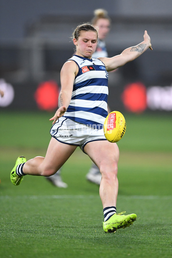 AFLW 2022 S7 First Elimination Final - Geelong v North Melbourne - A-523876
