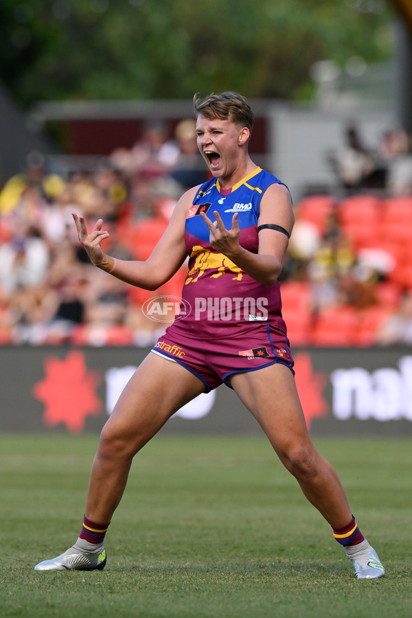 AFLW 2022 S7 First Qualifying Final - Brisbane v Richmond - A-525082