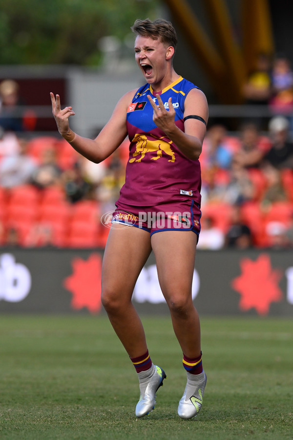 AFLW 2022 S7 First Qualifying Final - Brisbane v Richmond - A-526453