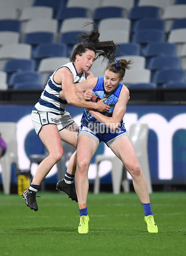 AFLW 2022 S7 First Elimination Final - Geelong v North Melbourne - A-527346