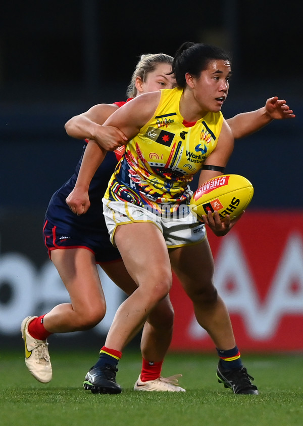 AFLW 2022 S7 Second Qualifying Final - Melbourne v Adelaide - A-535369