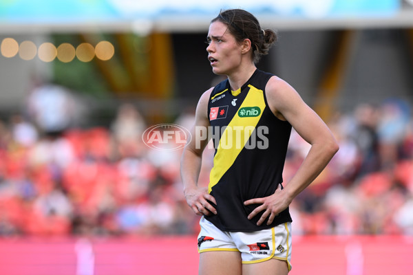 AFLW 2022 S7 First Qualifying Final - Brisbane v Richmond - A-539451