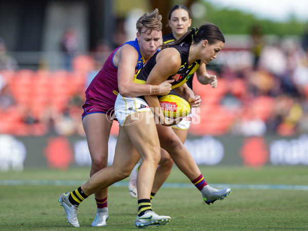 AFLW 2022 S7 First Qualifying Final - Brisbane v Richmond - A-539470