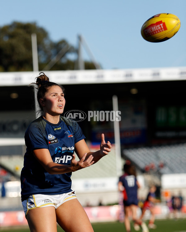 AFLW 2022 S7 Second Qualifying Final - Melbourne v Adelaide - A-539535