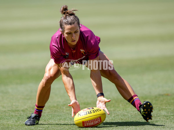 AFLW 2022 S7 First Qualifying Final - Brisbane v Richmond - A-540680