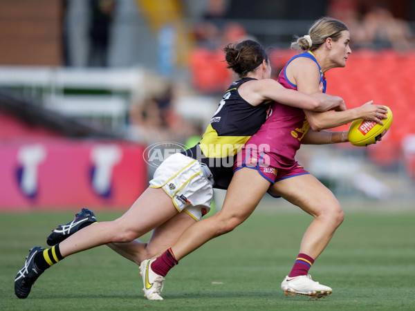 AFLW 2022 S7 First Qualifying Final - Brisbane v Richmond - A-543224