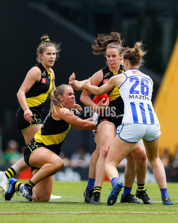 AFLW 2022 S7 First Semi Final - Richmond v North Melbourne - A-544162