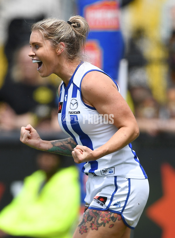 AFLW 2022 S7 First Semi Final - Richmond v North Melbourne - A-544184
