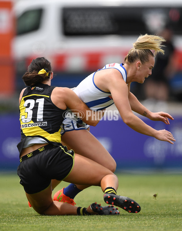AFLW 2022 S7 First Semi Final - Richmond v North Melbourne - A-546412
