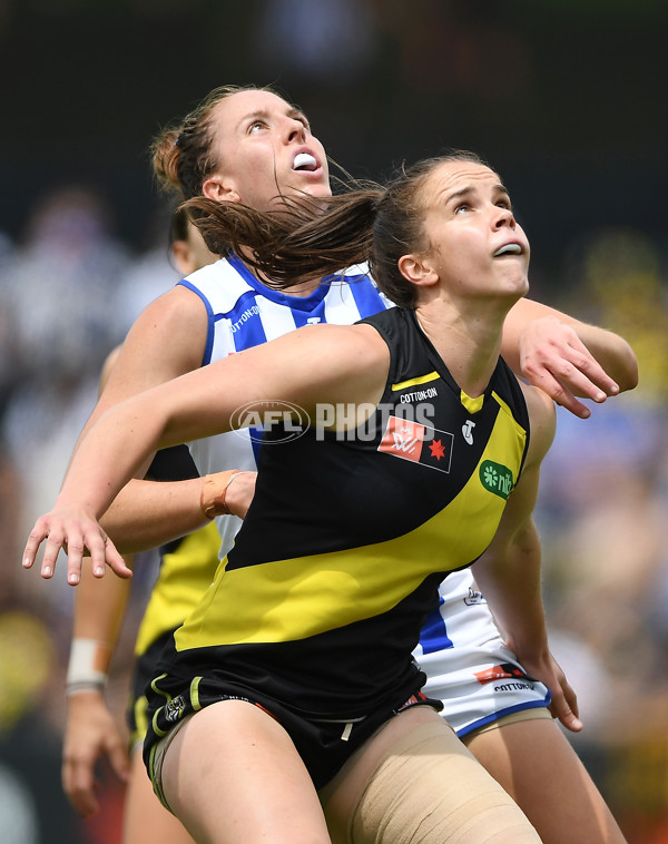 AFLW 2022 S7 First Semi Final - Richmond v North Melbourne - A-546414